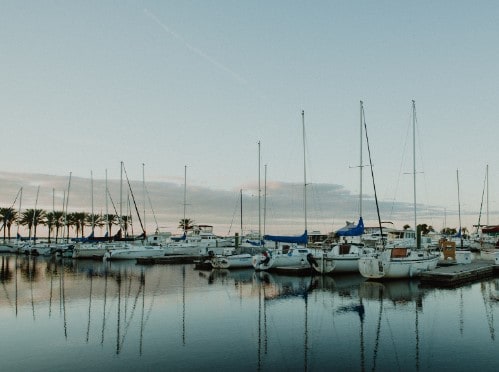 Yacht clubs in Chicago, IL.