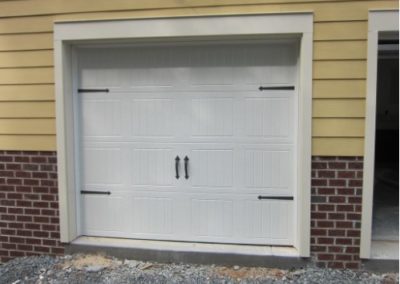 Wayne Dalton garage door on a Chicago area home.